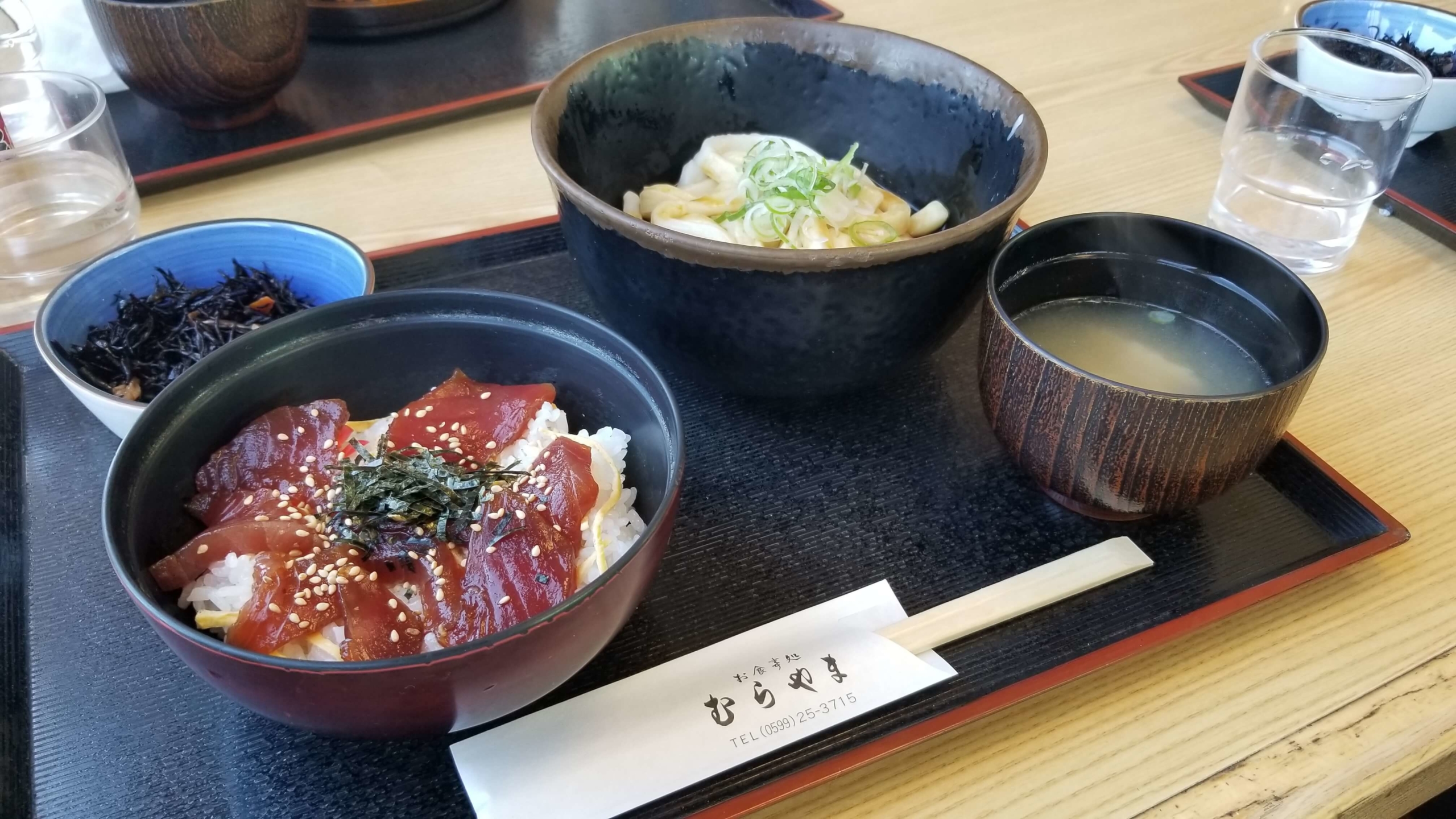 むらやま 鳥羽水族館のすぐ近く パールタウン2階の食事処でてこね寿司を食べよう ランチ ミエゴチ